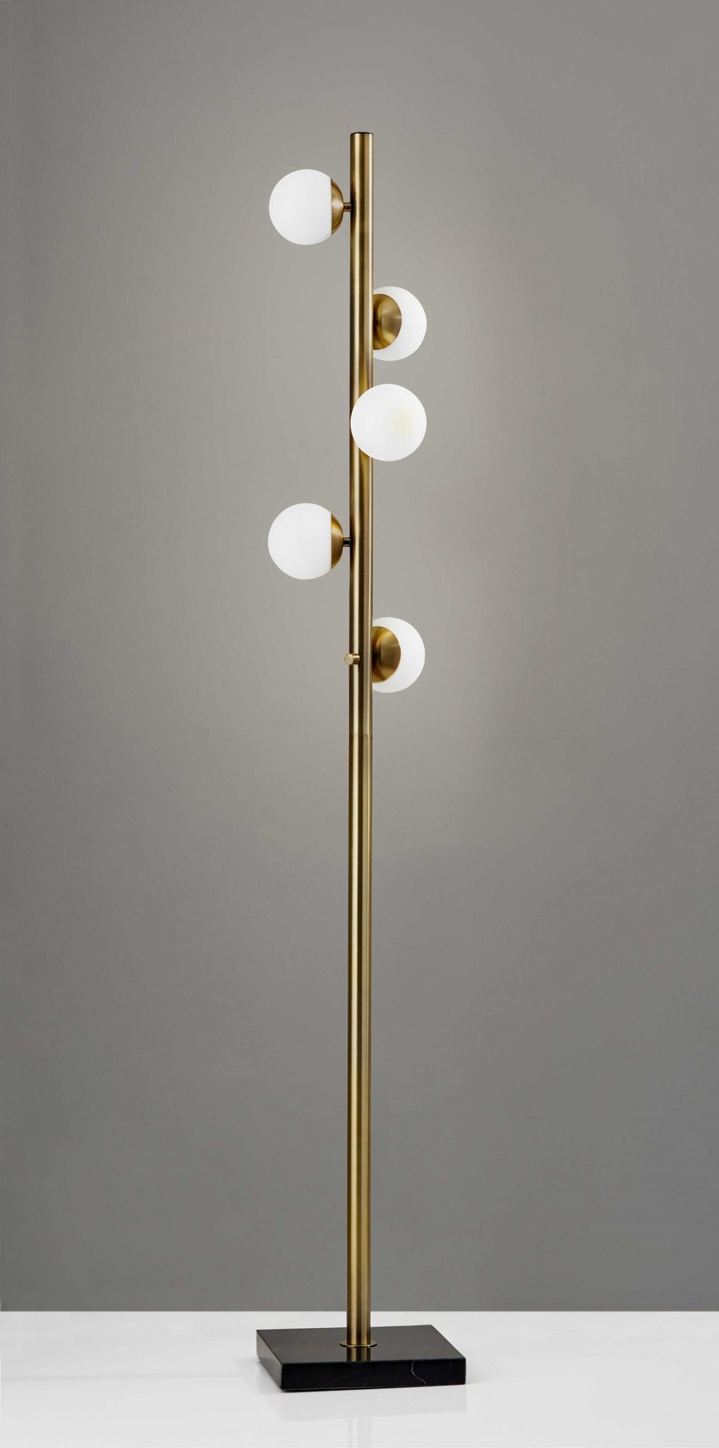 Arcadia Brass Metal Floor Lamp 2514