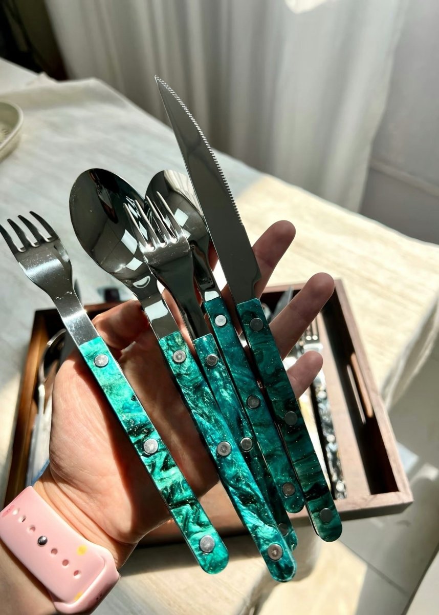 Modern Elegant Terra Flatware - Bistrot Style Cutlery